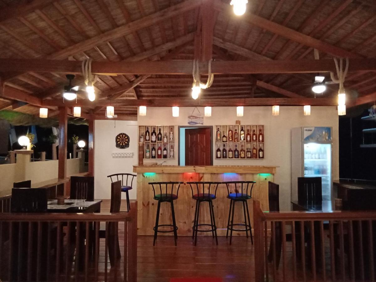 Puffer Isle Resort Dingalan Εξωτερικό φωτογραφία